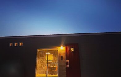 トレーラーハウスの用途に合わせた照明で気分の上がるお部屋に