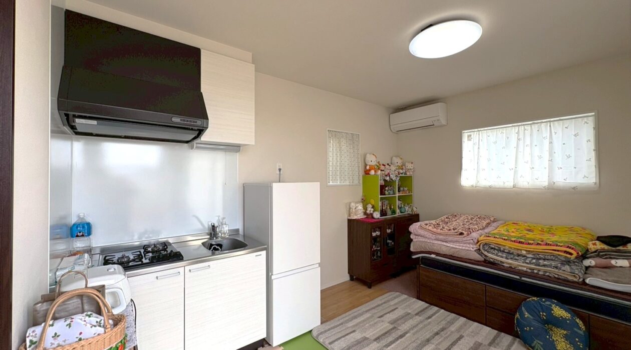 LINE_ALBUM_34 倉原様ひさし取付_260307_15