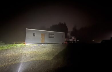 トレーラーハウスを輸送しました。熊本県大津町から福岡県大川市まで。